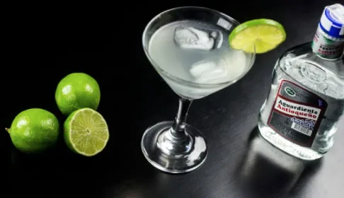 coctel de aguardiente antioqueño